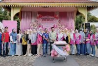 Foto bersama perayaan HUT IBI Lingga ke 74.