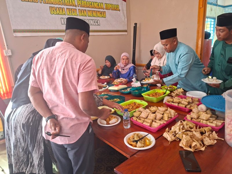 Syukuran Dispirndagkop Lingga. (Foto: Beritalingga/FT)