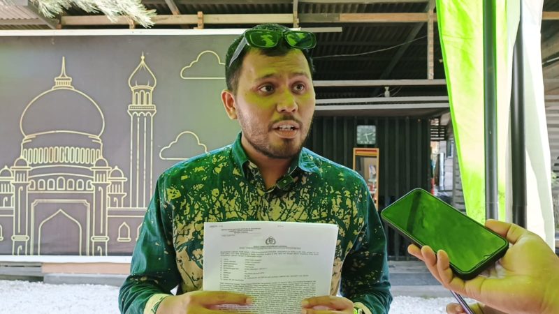 Potret Suherman, Kuasa Hukum Pelapor TPPU saat diwawancarai. (Foto: Beritalingga/Wandy)
